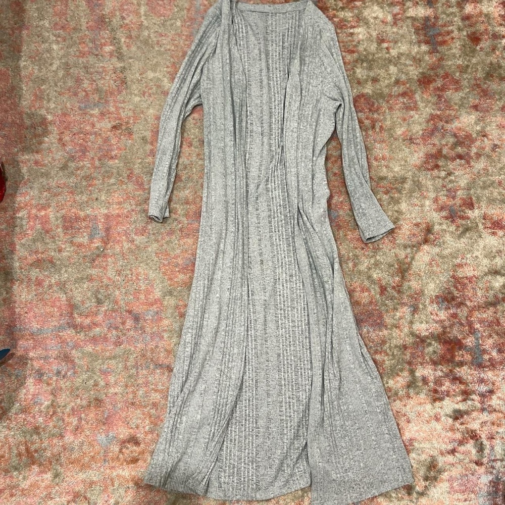 Super cute Long Gray Cardigan✨